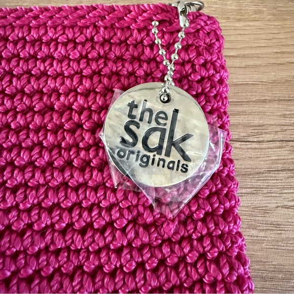 The Sak Originals Pink Crochet Wristlet Bag Handmade Boho Knit Purse NWOT - Picture 5 of 9